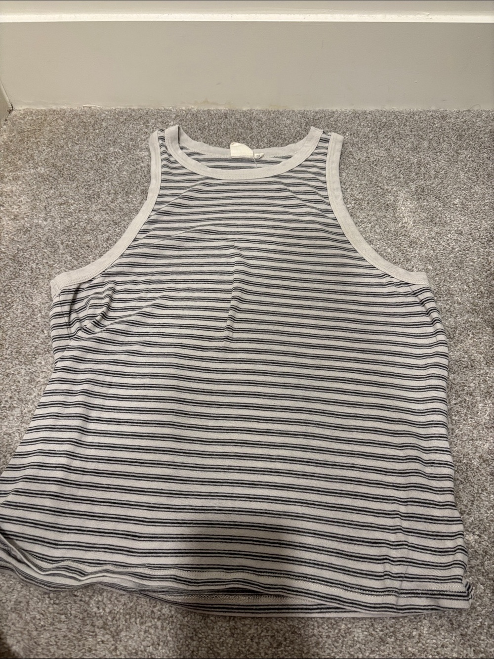 Sleeveless Stripe Tank Top - White & Black